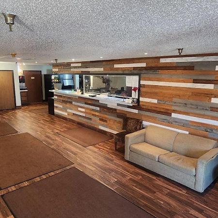 Rodeway Inn West Fargo Bagian luar foto