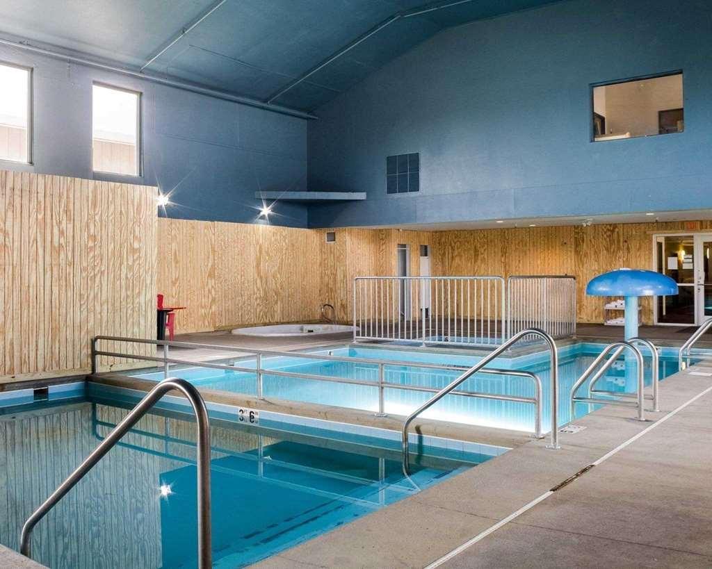 Rodeway Inn West Fargo Bagian luar foto