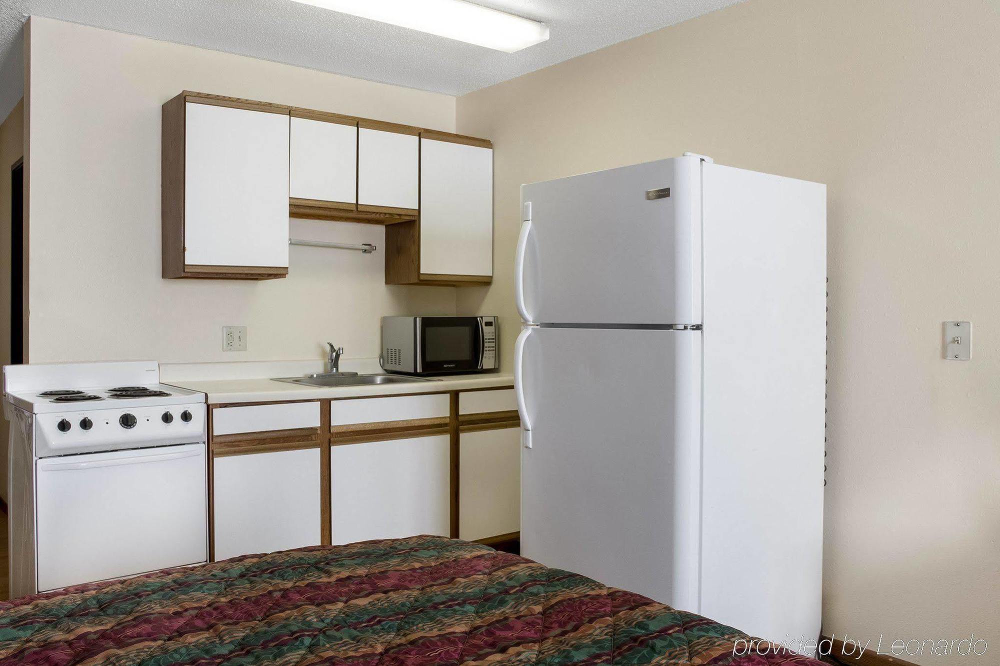 Rodeway Inn West Fargo Bagian luar foto